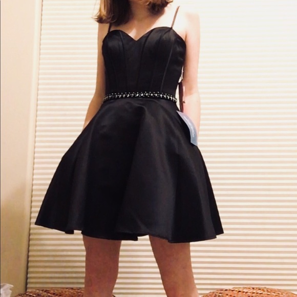 Mori Lee Dresses & Skirts - Formal little black dress